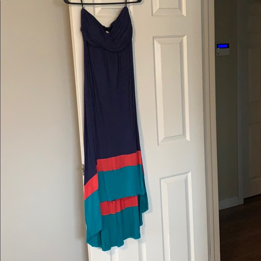 Strapless high low maxi